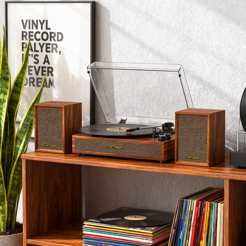 Sistema de tocadiscos TE-2028 de 3 velocidades con transmisión por correa y altavoces estéreo externos.
